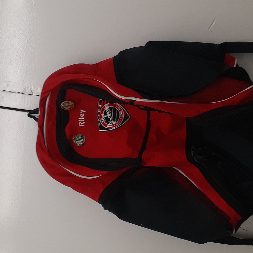 BLACK RED Riley Backpack - Picture 2 of 4